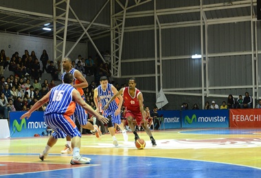 CD Colegio Los Leones de Quilpué no da tregua y sigue primero en la Liga Nacional Movistar.