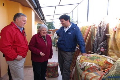 Gobernador Longton  y Director de Fosis Jarufe visitan a beneficiados de Fosis de la provincia de Marga Marga.