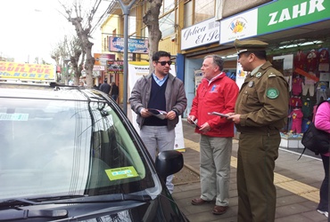 Gobernador Longton y Mayor de Carabineros lanzan campaña para prevenir robo de vehículos.