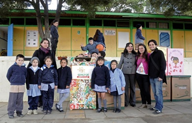 Refuerzan programas de reciclaje en colegios de Quilpué y Belloto.