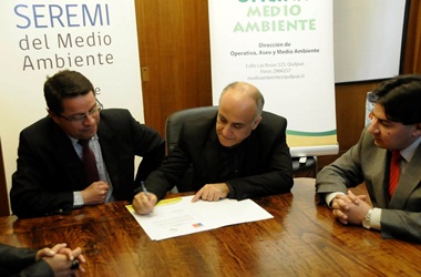 En Quilpué firman Convenio de Certificación Ambiental.