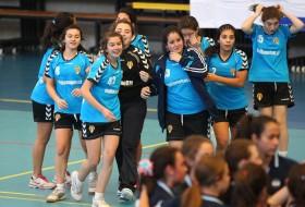 Juegos Escolares: Scuola Italiana de Villa Alemana campeón del balonmano damas.