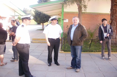 Gobernador A.Longton,concurre a votar.