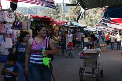 Venta de puestos para Festividad Religiosa de las 40 Horas.