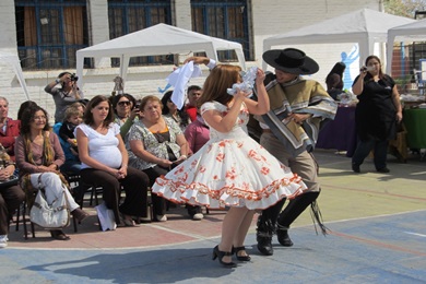 En Olmué Campeonato Comunal de Cueca categorías Adulto y Senior.