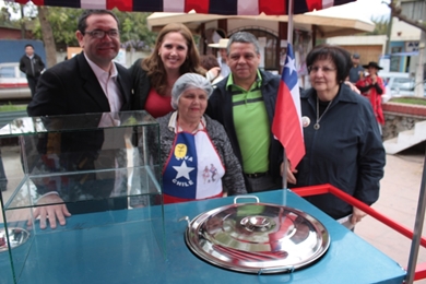 Vecina de Lo Narváez es la Reina del Mote con Huesillos de Olmué.