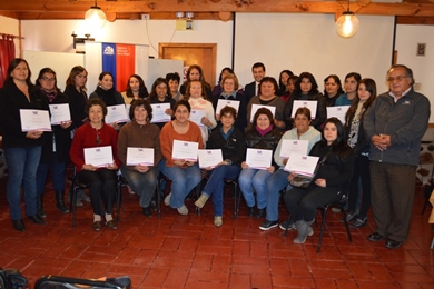 24 mujeres olmueínas se certifican en Taller de Higiene y Prevención de Accidentes en Manipulación de Alimentos.