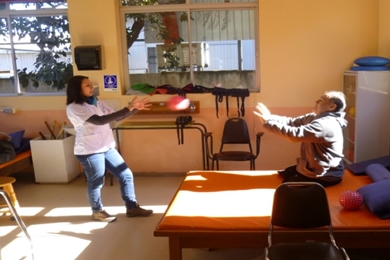 Servicio de Salud Viña del Mar Quillota planifica trabajo y atención a pacientes adultos mayores .