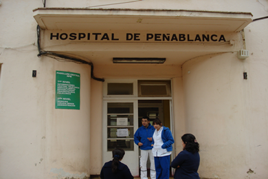 Encuesta de trato usuario calificó con promedios de nota 6,4 y 6,5 la atención que entregan consultorios y hospitales.