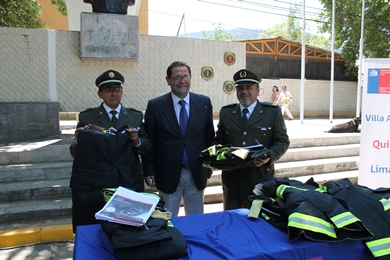 Bomberos de Marga Marga recibe 260 uniformes  estructurales financiados por la Glosa provincial.