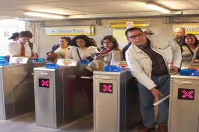 Dura crítica de concejal de Quilpué por alza en el valor de los pasajes de Metro Valparaíso.