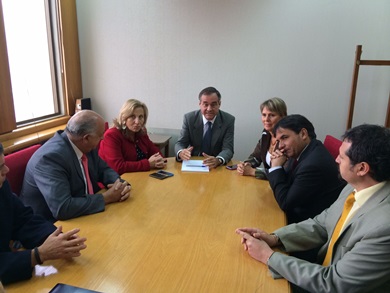 Senador Ignacio Walker: “Los hospitales de Marga Marga y Quillota-Petorca se empezarán a construir a más tardar en diciembre del 2015”.