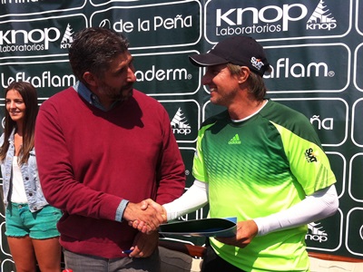 Knop Laboratorios firma alianza con  Academia de Horacio de la Peña.