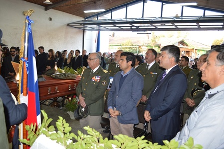 Emotiva y masiva despedida a superintendente de Bomberos y encargado de Emergencia de la Ilustre Municipalidad de Olmué
