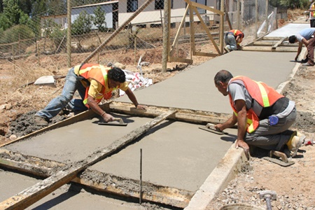 Municipio de quilpue iniciara programa de pavimentacion de veredas en barrios.