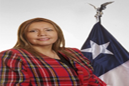 Sandra Miranda destaca visto bueno a proyecto de nueva Plaza de Calle Larga.