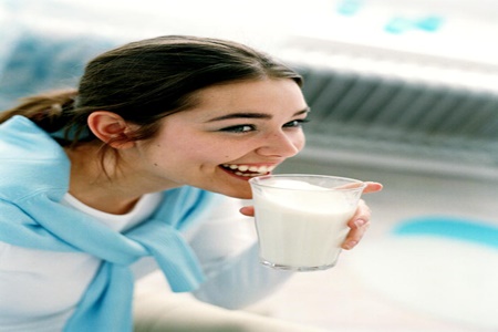 25 06 2015mujer leche