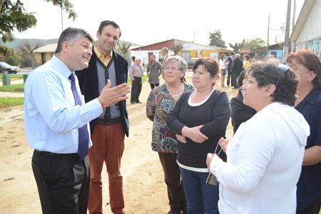 Alcalde Daniel Morales ratifica a la comunidad su  oposición a proyecto termoeléctrica en la comuna.