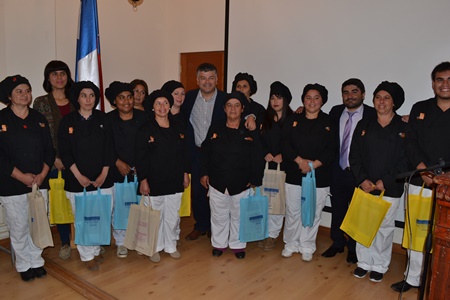 Mujeres limachinas fueron capacitadas   como asistentes de cocina.
