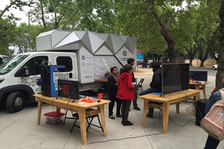 Laboratorio móvil de fabricación digital se presenta en la comuna de   Limache.