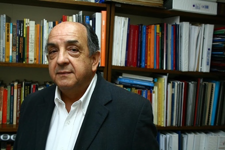 INE informó que desempleo subió a 6,4%: Economista proyecta que desempleo seguirá subiendo durante 2016.