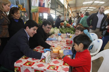 En la principal feria de la Región de Valparaíso subsecretario de Segegob y  gobernador inauguraron nueva infraestructura de “Gobierno Presente”.