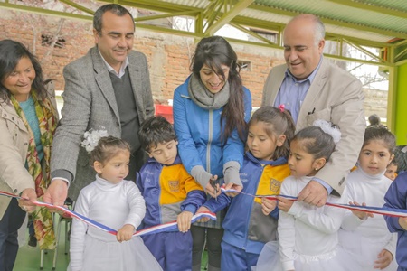 En Quilpué,inauguran obras de remodelación en área Pre-Básica de Colegio Guillermo Zañartu Irigoren.