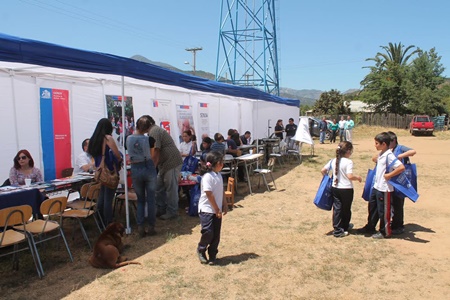 Gobernación de Marga Marga realizó plaza ciudadana de “Gobierno  Presente” en sector periférico de Limache.