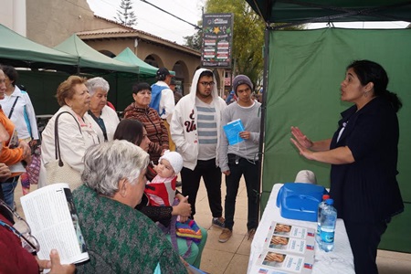 Talleres de RCP, operativo clínico y entrega de material para la primera infancia tuvo  Segunda Feria de la Salud de Hospital Quilpué y APS Villa Alemana.