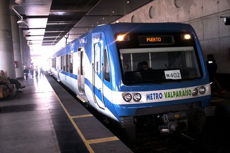 Metro Valparaíso refuerza sus servicios el 31 de diciembre.