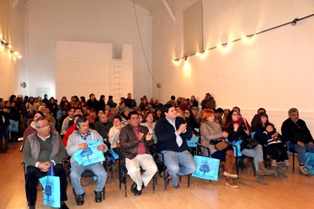 Lanzamiento bolsas reciclables:No más bolsas plásticas en Zapallar.