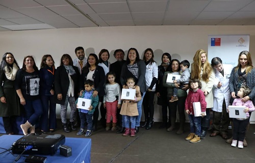 Hospital Dr. Fricke y Servicio de Salud Viña del Mar Quillota, entregan las primeras bombas de insulina a pacientes de la red, bajo la Ley Ricarte Soto.