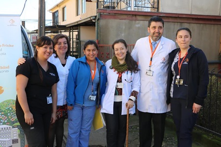 Destacan estrategia de hospitalización domiciliaria para agilizar uso de camas hospitalarias en la red del Servicio de salud Viña del Mar Quillota.