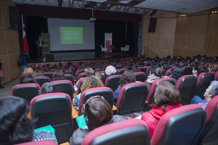 Exitoso seminario para mujeres emprendedoras se realizó en Villa Alemana.