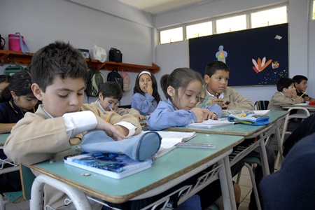 Experta sostiene que nuevo sistema de educación pública es insuficiente para garantizar calidad.