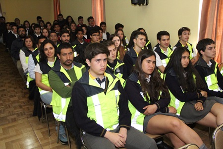 Taller de Protección Civil certificó a 122 nuevos brigadistas de seis colegios de Quillota.