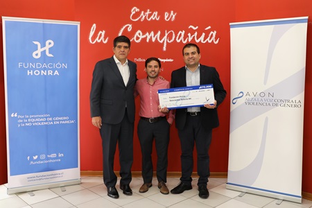 AVON y fundación Honra juntos contra la violencia de género.