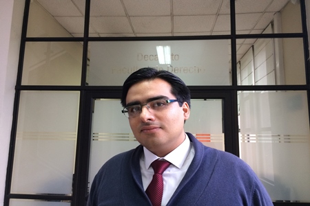 Experto advierte que la prohibición de las bolsas plásticas busca proteger derechos constitucionales.