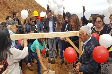 Dieron inicio a esperado proyecto habitacional para familias de campamentos en Valparaíso.