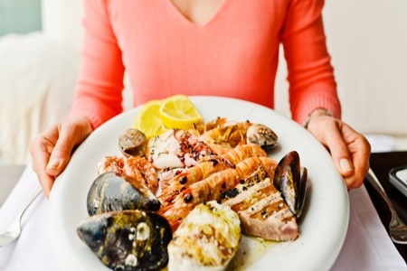 Disfrute con tranquilidad  Claves para evitar una intoxicación por consumo de mariscos.