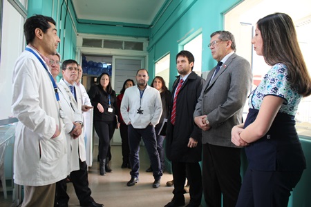 En recorrido por Hospital San Martín de Quillota, autoridades hacen llamado al autocuidado y buen uso de la red asistencial, en plena campaña de invierno.