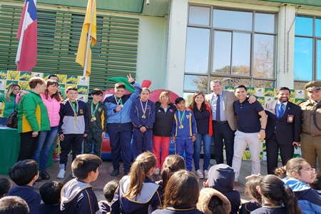 Masiva participación de niños y jóvenes en Feria de Promoción de la Actividad Física y el Deporte.