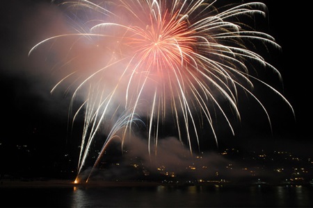 Municipio de Zapallar presenta programa celebración  Año Nuevo 2019.