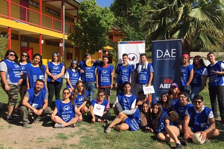 Voluntarios de AIEP contribuyeron con mejoramiento de las escuelas de Catemu  Para la institución de educación superior el compromiso con la sociedad y el medio ambiente es prioritario.