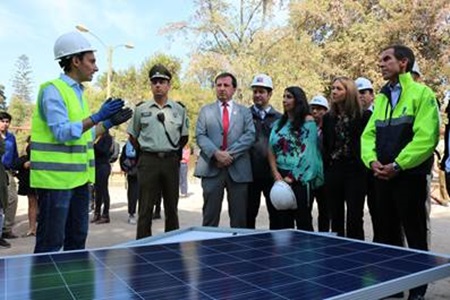 Ministra de Energía destaca inédito escenario solar de Lollapalooza en la previa del masivo festival.
