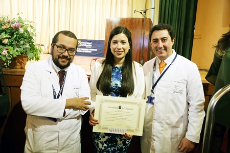 Médicos del Hospital Carlos Van Buren reciben sus Títulos de Especialistas.