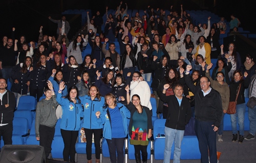 Familias con hijos autistas comienzan proceso de organización gracias al apoyo de la Municipalidad de Quillota.