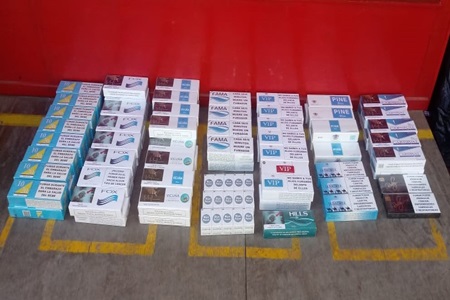 Detienen a mujer que abastecía de cigarros ilegales a comerciantes en  Quilpué.