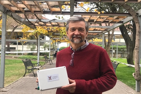 Equipo de la U. de Santiago mide la contaminación al interior de casas del sur de Chile.