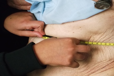 ¿Sabe cómo debe alimentarse una persona de la tercera edad? Especialista UPLA entrega consejos.